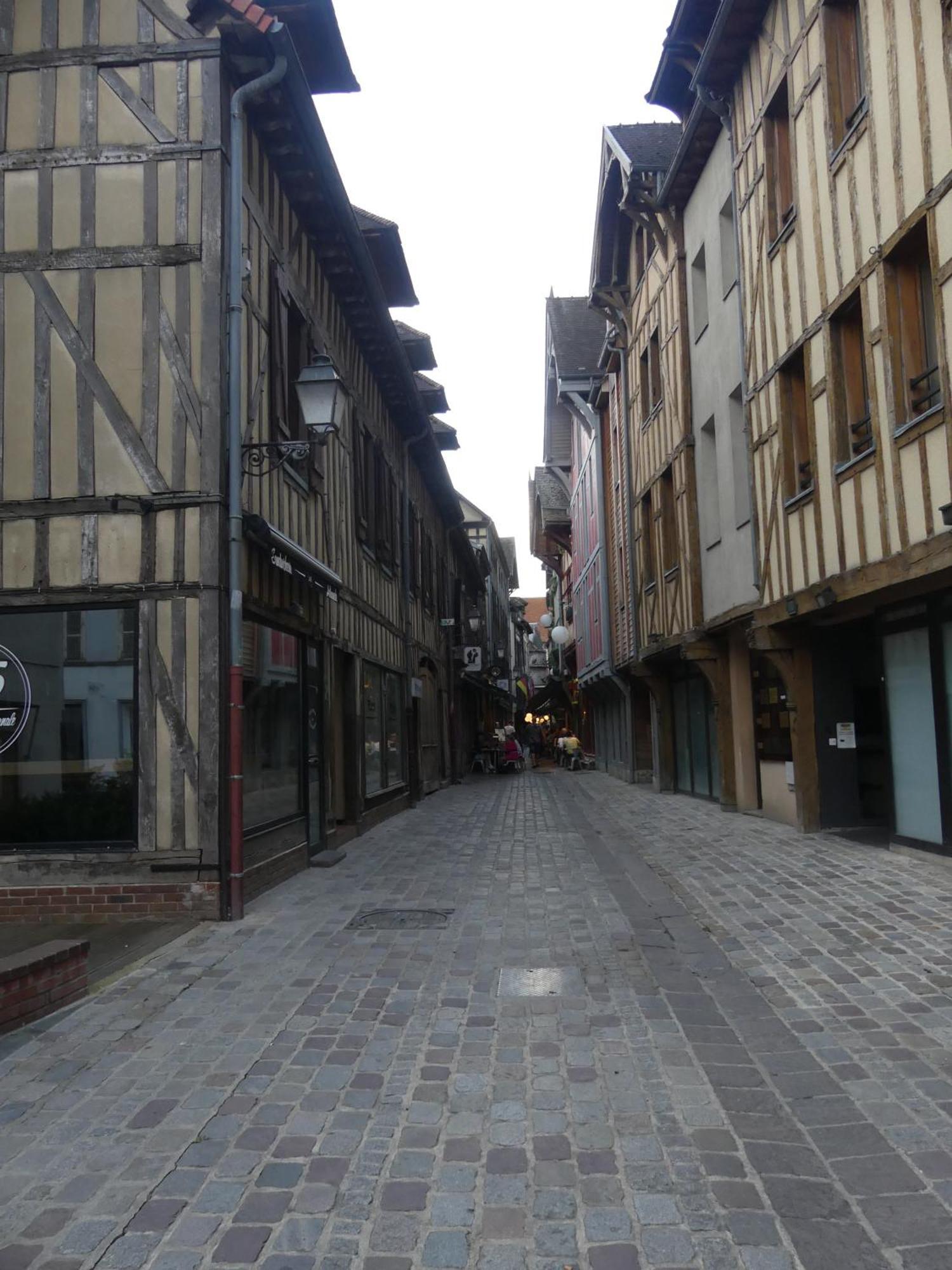 Le Chalet Troyen Troyes Ngoại thất bức ảnh